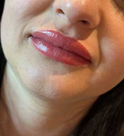 Акварельні та Оксамитові губи